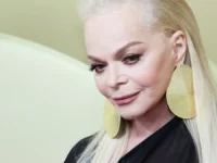 Лариса Долина оптимистична после передачи квартиры Полине Лурье larisa dolina optimistichna posle peredachi kvartiry poline lure-lavi-su-0