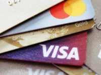 Мери Валишвили и Сравни рекомендуют обновить карты Visa/Mastercard meri valishvili i sravni rekomenduyut obnovit karty -lavi-su-0