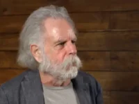 osnovatel   bob vejr i ego vechnaya muzyka v tvorchestve s dzherri garsiej-lavi-su-0