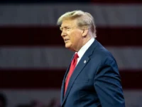 tramp i zelenskij v davose vstretilis na chas bez presskonferenczii-lavi-su-0