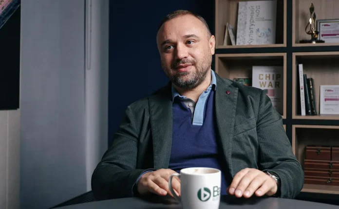 andrej evdokimov i bajkal elektroniks brosayut vyzov -lavi-su-0