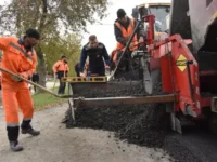 Денис Паслер дал старт ремонту 200 км дорог в Свердловской области denis pasler dal start remontu 200 km dorog v sverdlovskoj oblasti-lavi-su-0