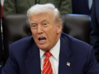 Дональд Трамп и шоу Bad Bunny на Супербоуле: дебаты о культуре donald tramp i shou na superboule debaty o kulture-lavi-su-0