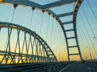 Гранд Сервис Экспресс улучшает движение по Крымскому мосту grand servis ekspress uluchshaet dvizhenie po krymskomu mostu-lavi-su-0