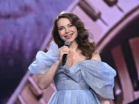 ekaterina guseva i vladimir vdovichenkov stali narodnymi artistami rossii-lavi-su-0