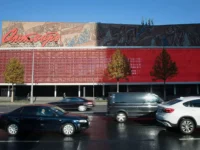 Газпром-Медиа и Москва объединяют усилия для обновления Октября gazprommedia i moskva obedinyayut usiliya dlya obnovleniya oktyabrya-lavi-su-0