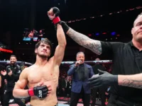 movsar evloev pobedil myorfi na    270  zhdet volkanovski-lavi-su-0