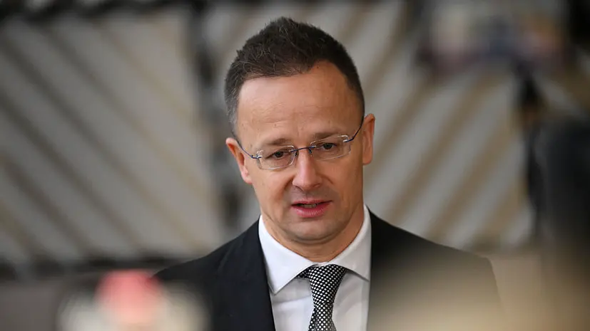 Сийярто заявил, что Украина требует у ЕС ещё €5,5 млрд