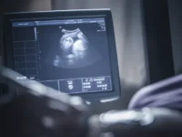 rost rozhdaemosti v 18 regionah rossii otmechen golikovoj i putinym-lavi-su-0