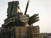 Собянин заявил о новых успехах ПВО в отражении атаки БПЛА sobyanin zayavil o novyh uspehah pvo v otrazhenii ataki bpla-lavi-su-0