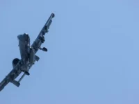 А-10 Warthog ВВС США совершил аварийную посадку у Ормузского пролива a10 vvs ssha sovershil avarijnuyu posadku u ormuzskogo proliva-lavi-su-0