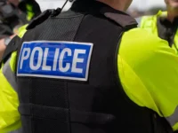 britanskaya policziya operativno reagiruet na napadeniya na plyazhah-lavi-su-0