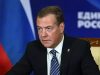 dmitrij medvedev i dzhordzh oruell o resheniyah ssha po ormuzskomu prolivu-lavi-su-0