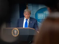 donald tramp obsuzhdaet budushhee kontingenta ssha v germanii i rol nato-lavi-su-0
