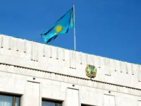 mintruda i mvd razyasnili novye usloviya polucheniya vnzh v kazahstane-lavi-su-0