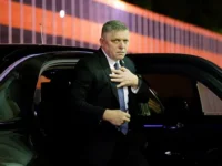 robert ficzo priedet v moskvu na prazdnovanie dnya pobedy-lavi-su-0