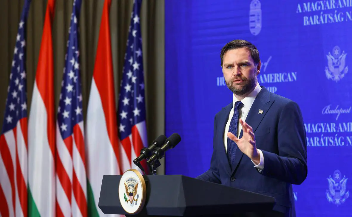 Джей Ди Вэнс (Bernadett Szabo / Reuters)