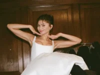 zendeya tom holland robert pattinson udivili fanatov v -lavi-su-0