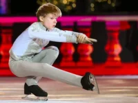 aleksandr plyushhenko i veronika zhilina  novye zvyozdy figurnogo kataniya azerbajdzhana-lavi-su-0