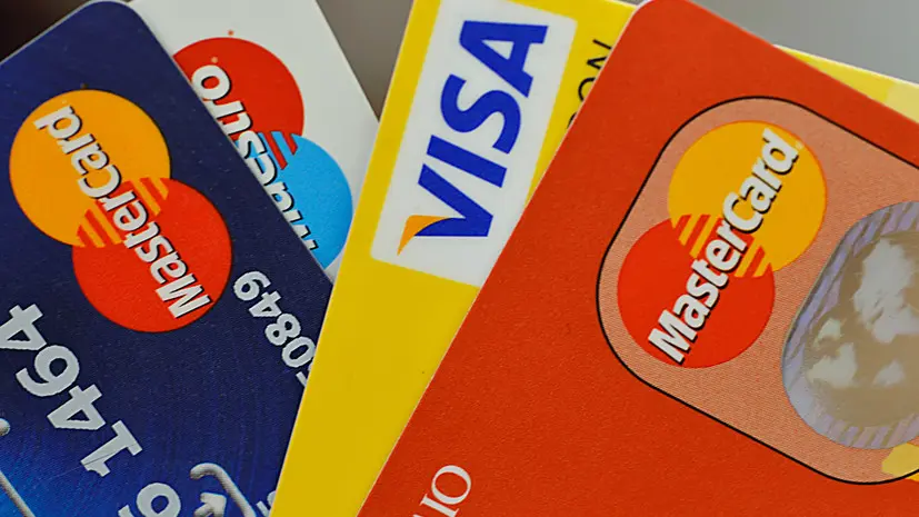 Депутат Аксаков предупредил о рисках при использовании карт Visa и Mastercard