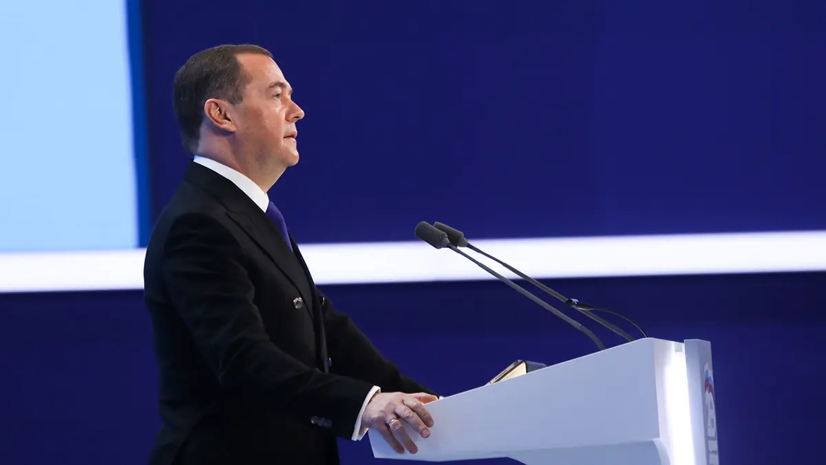 Медведев: Россияне на СВО продолжают дело победителей Великой Отечественной войны