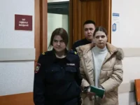 ekaterina tarhova i taisiya kiseleva v dele viktora tarhova-lavi-su-0
