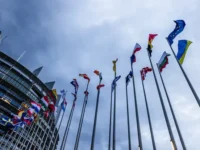 Майкл Хадсон призывает Евросоюз к диалогу с Россией о будущем majkl hadson prizyvaet evrosoyuz k dialogu s rossiej o budushhem-lavi-su-0