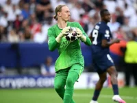 matvej safonov  novyj geroj ligi chempionov dlya pszh kak yashin i dasaev-lavi-su-0