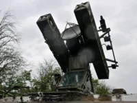 nochyu vsu atakovali 264 bpla paralizovano 13 aeroportov-lavi-su-0