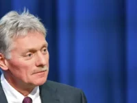 peskov putin i hoczenko obsudyat razvitie omskoj oblasti-lavi-su-0