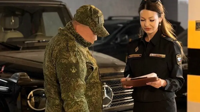 Подмосковные приставы передали конфискованный Mercedes на нужды СВО