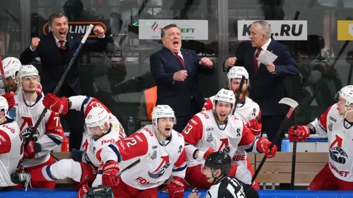 roman rotenberg hochet vozglavit lokomotiv chempiona kubka gagarina-lavi-su-0