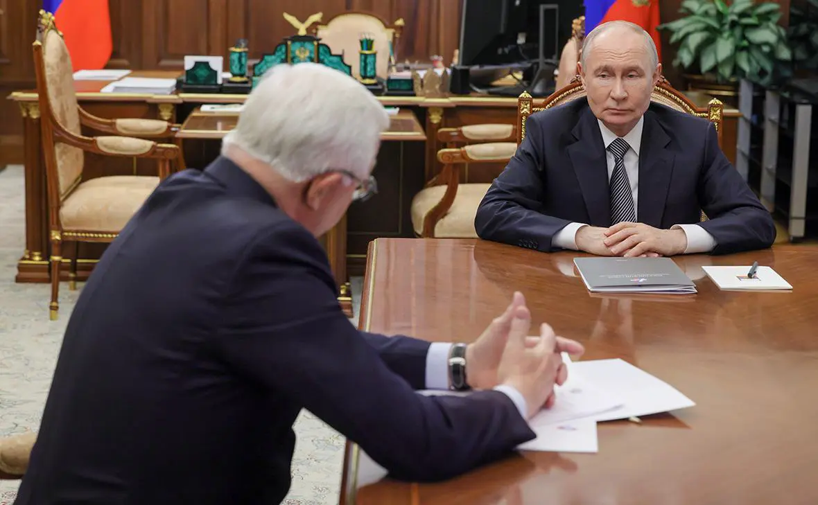 Александр Шохин и Владимир Путин (Вячеслав Прокофьев / ТАСС)