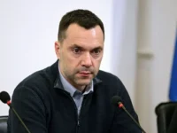 zelenskij nastaivaet na ugrozah rossijskomu paradu pobedy-lavi-su-0