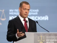 Дмитрий Медведев о русском языке и новых перспективах на ПМЮФ dmitrij medvedev o russkom yazyke i novyh perspektivah na pmyuf-lavi-su-0