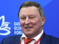 Дмитрий Песков назвал Сергея Иванова преданным соратником Путина dmitrij peskov nazval sergeya ivanova predannym soratnikom putina-lavi-su-0