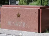 memorial mat armeniya v gyumri postradal-lavi-su-0