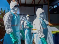 rospotrebnadzor i voz o riskah rasprostraneniya eboly v rossii-lavi-su-0