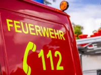 soobshhaet o dvuh pogibshih pri krushenii samolyota v germanii-lavi-su-0