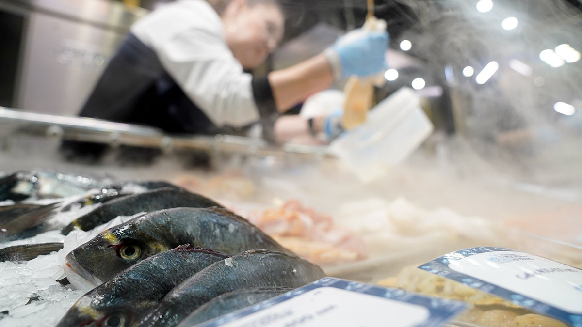 Битва поваров на площадке фестиваля Пасхальный дар на Рыбном рынке Москва на волне