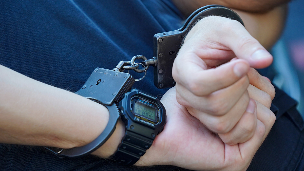 Шпионившего для ВСУ врача задержали в ЛНР 