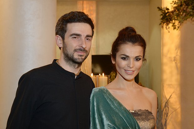 fd06a5a0-d202-4fa7-a06d-bebc1145617b-6807f842