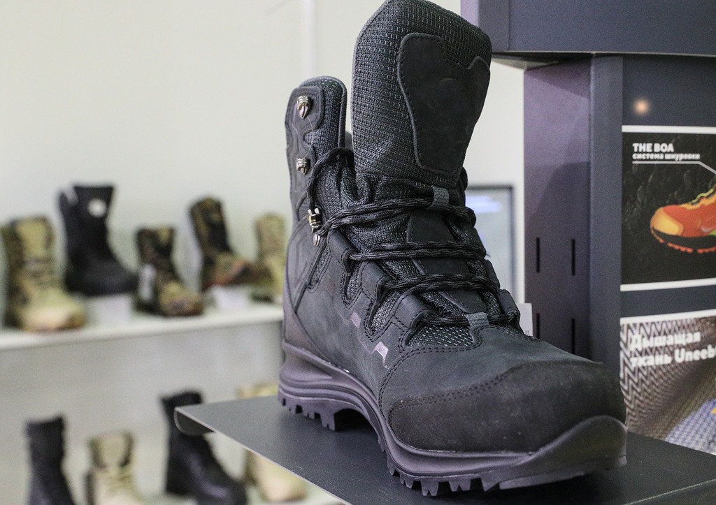 Россияне перестали покупать зимние ботинки