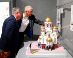 andrej vetluzhskih i sverdlovskij muzej otkryvayut novye gorizonty istorii doma romanovyh-signaldaily-ru-174220705800-0