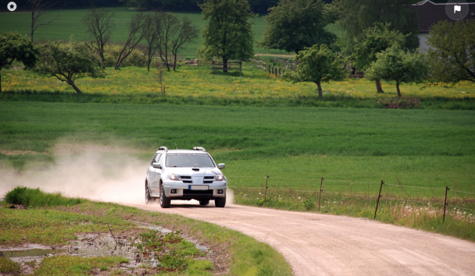 Лайфхак дня: как чистить кузов с помощью автомобильной глины