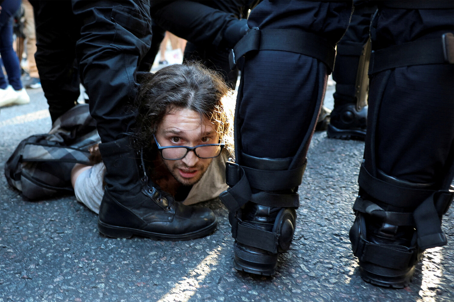 massovye zaderzhaniya i besporyadki v czentre buenosajresa-signaldaily-ru-174183175400-0