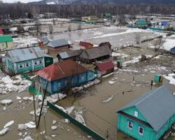 МЧС России организовало эвакуацию жителей Азово в Башкирии после подъема реки Инзер mchs rossii organizovalo evakuacziyu zhitelej azovo v bashkirii posle podema reki inzer-signaldaily-ru-174235095900-0
