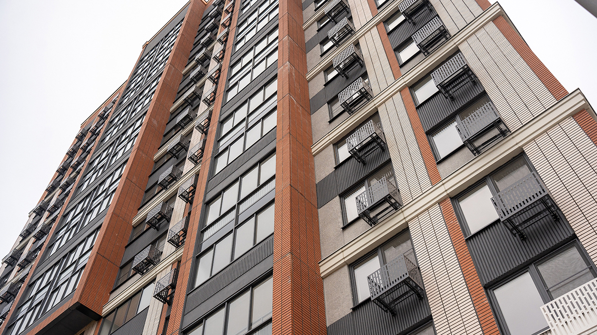 Собянин: Современные методы строительства ускоряют возведение домов по реновации