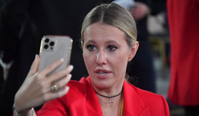 Вышло 3 килограмма: после родов Собчак хвалится наливной грудью