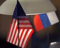 Тайные переговоры РФ и США в Эр-Рияде о Крыме и гарантиях Украины DoubleTableFlagPartnershipUnitedStatesOfAmericaAndRussia